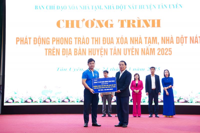 FOBIC ủng hộ chương trình xóa nhà tạm, nhà dột nát